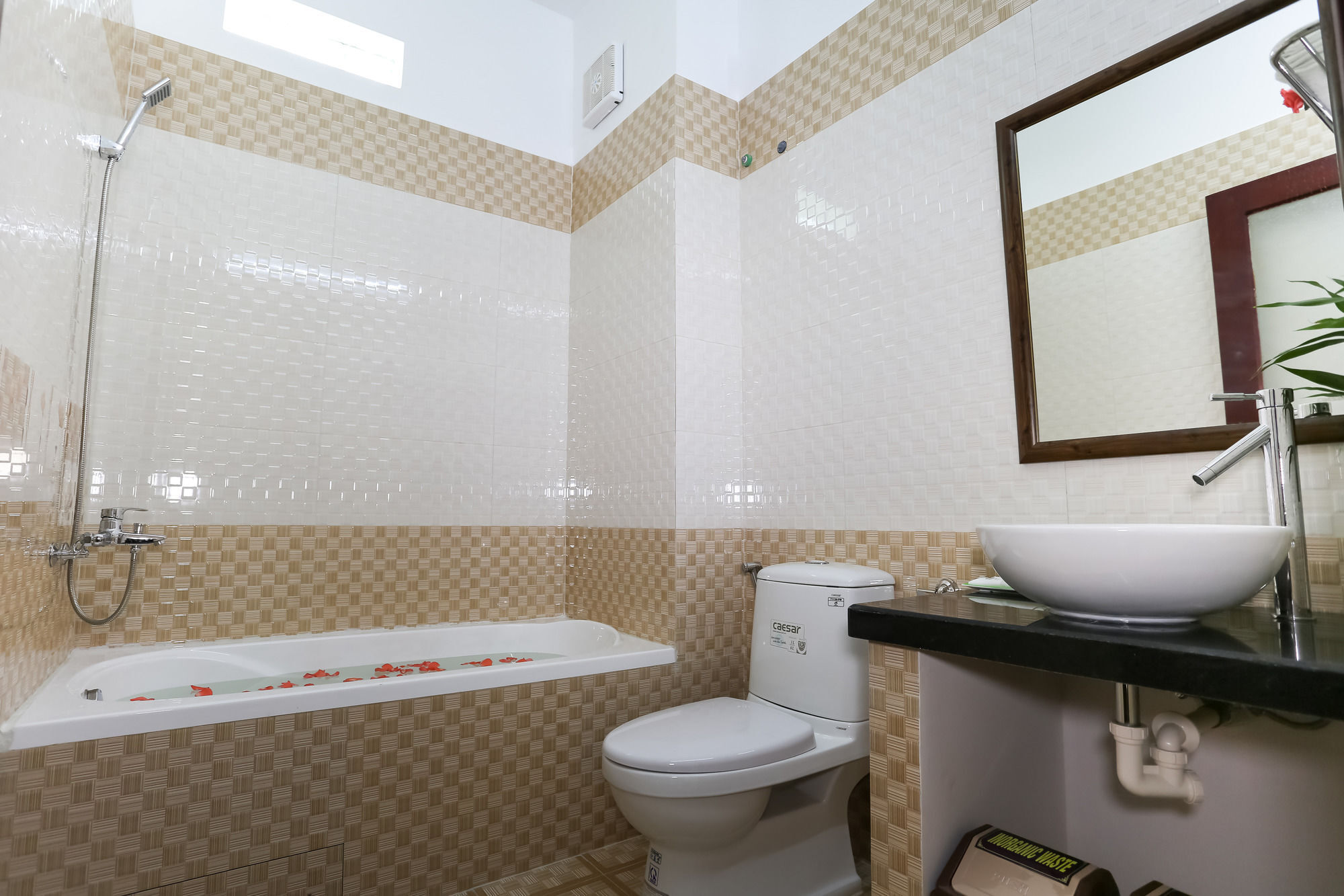 Phoenix Homestay Хойан Экстерьер фото